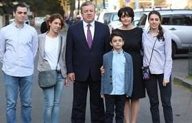 გიორგი კვირიკაშვილი: „საწოლები ისე გვედგა, ტყვია რომ შემოვარდნილიყო, ვინმეს არ მოხვედროდა“