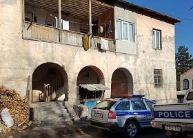 ვალეში მუშამ ნაქირავები ბინის აბაზანაში თავი ჩამოიხრჩო - 35 წლის მამაკაცი ოჩამჩირიდან დევნილი იყო