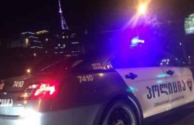 თბილისში მამაკაცმა ყოფილი მეუღლე და მისი მეგობარი დაჭრა – ქალს 14 ჭრილობა აქვს