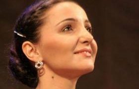 სოფო გელოვანი: "რთულია, იყო კარგი დედა, კარგი მომღერალი და კარგი მეუღლე" სოფო გელოვანი: "რთულია, იყო კარგი დედა, კარგი მომღერალი და კარგი მეუღლე"