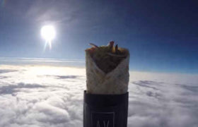 შაურმა კოსმოსში გაიყინა შაურმა კოსმოსში გაიყინა