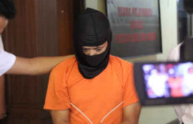 "როდის მოიყვან ცოლს?" - ამ შეკითხვის გამო 28 წლის მამაკაცმა მეზობელი ქალი ლოგინში გაგუდა "როდის მოიყვან ცოლს?" - ამ შეკითხვის გამო 28 წლის მამაკაცმა მეზობელი ქალი ლოგინში გაგუდა