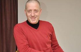 რატომ შეელია დათო დარჩია თმას და 7 კილოს - "ვცდილობ, ცოლისთვის მოსაბეზრებელი არ ვიყო"