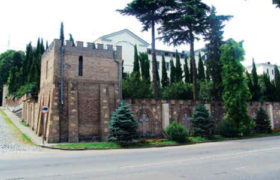 საპატრიარქო: ,,ვითხოვთ ხელისუფლებისაგან, რომ მორწმუნეთ უსამართლობისა და დაუცველობის განცდა მოეხსნათ"