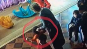 "ბაგა-ბაღ "ჭიამაიაში" ჩემი ვაჟი გახდა ძალადობის მსხვერპლი მასწავლებლის მიერ" - მშობელი სკანდალურ მასალას ავრცელებს - ვიდეო