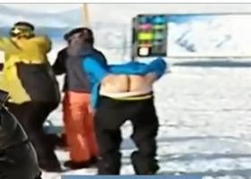 პროტესტი - გაღიზიანებულმა ტურისტმა ქართველებს საჯდომი აჩვენა - ვიდეო