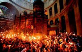 ქრისტიანული სამყარო დიდ სიხარულშია - მაცხოვრის საფლავზე წმინდა ცეცხლი გარდმოვიდა