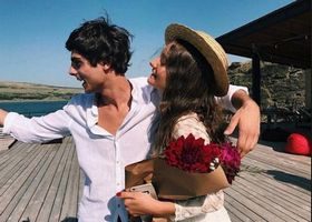 ნინო ქორიძის რძალმა მკერდი მოიშიშვლა - ელენე მახარაშვილის სკანდალური კაბა