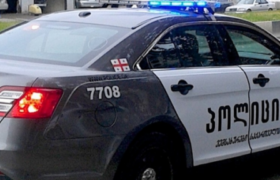 პოლიციამ რუსთაველზე სამი არაფხიზელი პირი დააკავა