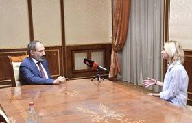 ლიკა ალელიშვილი: "ნიკოლ პაშინიანთან ერთად დღეში 30 კილომეტრს გავდიოდი" - როგორ მოატყუა ქართველმა ჟურნალისტმა სომხეთის პრემიერი და პრესსამსახური