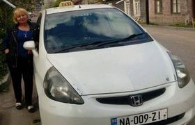 ნაზი ტაბატაძე: "ეჭვიანი კაცები მშვიდად არიან, როცა მათი ცოლები ჩემი ტაქსით მგზავრობენ"