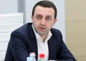 ,,ირაკლი ღარიბაშვილი ისევ ივანიშვილის ნაჩუქარ სახლში ცხოვრობს, მანქანაც კი არ ჰყავს" - ნინო ჯღარკავა