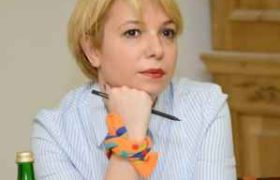 ნინო ლომჯარია: „მეტირება... ჩვენი შვილები არიან ძალადობის, სექსუალური შევიწროების მსხვერპლნი"
