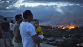 ხანძარს გადარჩენილები ყვებიან ბავშვზე, რომელიც 15 მეტრის სიმაღლიდან გადახტა, მძღოლებზე, რომლებიც მანქანების კარს ვერ აღებდნენ...