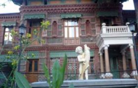 იდუმალი სახლი თბილისში - მილიონერი სომეხი მენავთობის სევდიანი ისტორია