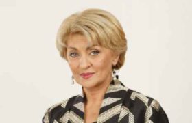 ირმა სოხაძე: ,,ამდენი წელი გულყრამდე სიყვარული არ რჩება" ირმა სოხაძე: ,,ამდენი წელი გულყრამდე სიყვარული არ რჩება"