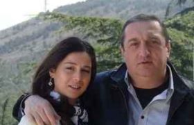 დავით საგანელიძე: ,,ცოლი ზოგჯერ მიჯავრდება, ბავშვივით იქცევიო" დავით საგანელიძე: ,,ცოლი ზოგჯერ მიჯავრდება, ბავშვივით იქცევიო"