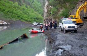 ტურისტები შველას ითხოვენ - თუშეთში მეწყერია