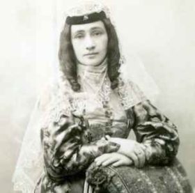 ,,ცირკის ქალის" სევდიანი ამბავი - როგორ იქცა მოძალადე ქმრისგან გაქცეული გოგონა ქართული თეატრის ვარსკვლავად