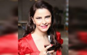 ია ფარულავა: ,,მამაკაცებისგან ძვირფასი საჩუქრები აღარ მჭირდება" ია ფარულავა: ,,მამაკაცებისგან ძვირფასი საჩუქრები აღარ მჭირდება"