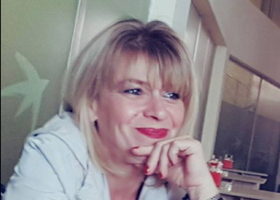 ირმა შენგელია: "რამდენჯერმე ფეხზე მდგარს მეძინა" - თურქეთში წასული ქუთაისელი ქალი დარდს დღიურების წერით იქარვებს