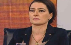 თაკო ჩარკვიანი: ,,აღვირახსნილი ხელისუფლება გვყავს, ეს რა ხდება?! რას ბედავთ! წადით!" თაკო ჩარკვიანი: ,,აღვირახსნილი ხელისუფლება გვყავს, ეს რა ხდება?! რას ბედავთ! წადით!"