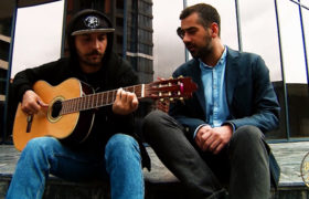 გიო ხუციშვილის ვაჟის სიმღერა - ,,მე თბილისის მოტრფიალე ვარ" - ვიდეო