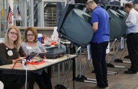 აშშ-ს წარმომადგენელთა პალატაში უმრავლესობა დემოკრატებმა მოიპოვეს, სენატზე კონტროლს კი რესპუბლიკელები ინარჩუნებენ