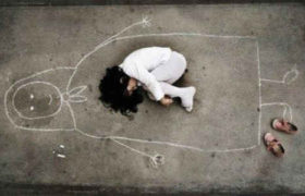 6 წლის ობოლი გოგონა, რომელსაც საჭმელი ენატრება - ,,დედაჩემი თბილად მაცმევდა..." - ვიდეო