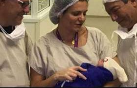 გარდაცვლილისგან გადანერგილი საშვილოსნოთი მსოფლიოში პირველი ბავშვი გაჩნდა გარდაცვლილისგან გადანერგილი საშვილოსნოთი მსოფლიოში პირველი ბავშვი გაჩნდა