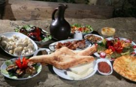 რას აკეთებდნენ ბარაქისთვის და ბედნიერებისთვის ახალ წელს საქართველოში