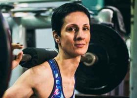 ,,ჩანგლით ვენები გადავიჭერი, რომ მეტი აღარ დაერტყა" - ნია ვაშაკიძე მოძალადე ქმარზე