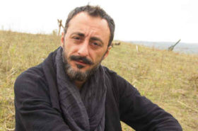 ,,ამ მთავ­რო­ბას მოვუ..ან დი­ლე­ტან­ტი დე­დე­ბი'' - გიორგი ყიფშიძეს ხელფასი 3 დღით დაუგვიანეს