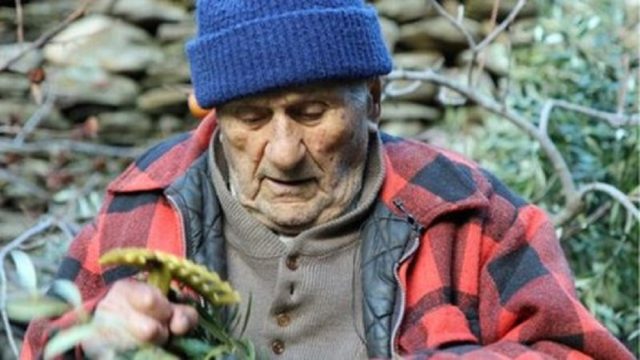 ფილტვის კიბოს დიაგნოზით 9 თვის ნაცვლად 37 წელი იცოცხლა – ასწლოვანი ბერძენის საოცარი ისტორია