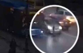 12 წლის ბავშვს, რომელმაც ტურისტს ნივთი წაართვა, მანქანა დაეჯახა