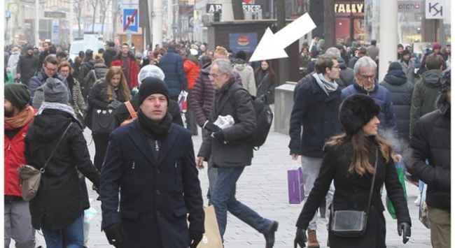 ავსტრიის პრეზიდენტი ყოველგვარი დაცვისა და ესკორტის გარეშე მიდის სამსახურში