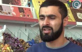 მარნეულში მაღაზიის მეპატრონე გაჭირვებულებს პურს უფასოდ ურიგებს მარნეულში მაღაზიის მეპატრონე გაჭირვებულებს პურს უფასოდ ურიგებს