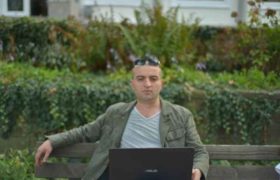 ,,გერმანია 800 ევროს არაფრის კეთებაში მიხდის, მანდ ვირივით მუშაობაში 350 ლარს ვიღებდი" ,,გერმანია 800 ევროს არაფრის კეთებაში მიხდის, მანდ ვირივით მუშაობაში 350 ლარს ვიღებდი"