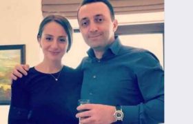 ირაკლი ოქრუაშვილი ირაკლი ღარიბაშვილზე - ”მაჯაზე ეს 300.000 დოლარიანი Patek Philippe Celestial-ი რა გოიმობაა?” ირაკლი ოქრუაშვილი ირაკლი ღარიბაშვილზე - ”მაჯაზე ეს 300.000 დოლარიანი Patek Philippe Celestial-ი რა გოიმობაა?”