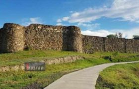 ,,გინდა გესროლოთ?" - რუსთავში გოგონებს აშინებენ