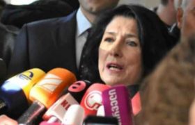 "ისწავლეთ წესები" - სალომე ზურაბიშვილის სურათი საქართველოს ყველა საელჩომ უნდა დაკიდოს "ისწავლეთ წესები" - სალომე ზურაბიშვილის სურათი საქართველოს ყველა საელჩომ უნდა დაკიდოს