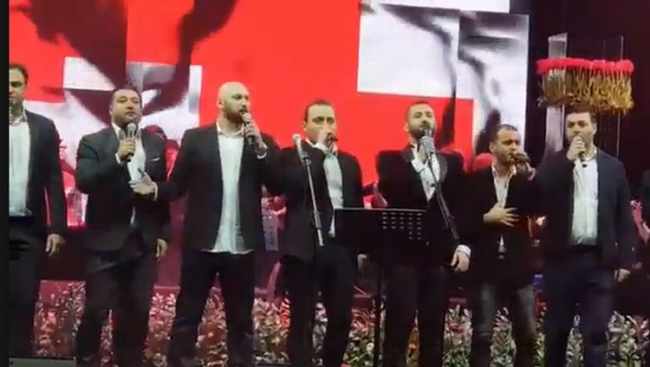 ,,ვაჩუქოთ ერთმანეთს ტიტები" 25 მამაკაცის შესრულებით - ახალი და ძველი ვერსიების ვიდეოები