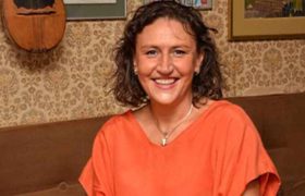 თამარ მაყაშვილი: ”დღეში კაპიკებს, 100 თუ 150 ლარს მიხდიდნენ და უარი ვთქვი” თამარ მაყაშვილი: ”დღეში კაპიკებს, 100 თუ 150 ლარს მიხდიდნენ და უარი ვთქვი”