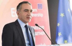 2 წლის ხელფასი სკოლიდან წასვლის სანაცვლოდ - შეთავაზება ასაკოვან პედაგოგებს 2 წლის ხელფასი სკოლიდან წასვლის სანაცვლოდ - შეთავაზება ასაკოვან პედაგოგებს