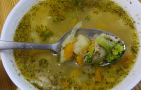 გემრიელი დიეტური წვნიანი