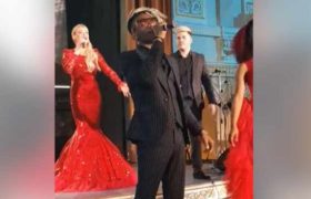 ,,არ ვიცი, შენი თვალები რამ შემაყვარა, მაყვალა" - უცხოელები ქართულ სიმღერებს ასრულებენ - ვიდეო ,,არ ვიცი, შენი თვალები რამ შემაყვარა, მაყვალა" - უცხოელები ქართულ სიმღერებს ასრულებენ - ვიდეო