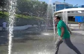 მიხეილ სააკაშვილმა შადრევნებში გაირბინა - ვიდეო მიხეილ სააკაშვილმა შადრევნებში გაირბინა - ვიდეო