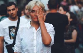 ნანუკა ჟორჟოლიანი: ,,დღეს 40 წლის გავხდი..." ნანუკა ჟორჟოლიანი: ,,დღეს 40 წლის გავხდი..."