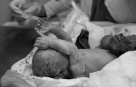 ,,ბავშვმა სუნთქვა რომ დაიწყო, ექიმს ცრემლები წამოუვიდა" - ფოტოგრაფი ნინო ინაძე მშობიარობებს იღებს ,,ბავშვმა სუნთქვა რომ დაიწყო, ექიმს ცრემლები წამოუვიდა" - ფოტოგრაფი ნინო ინაძე მშობიარობებს იღებს