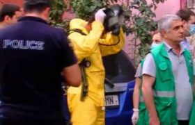 მაშველებმა სახლში ცხედარი და ორი ქალი ნახეს - რა ხდება თბილისში, სამტრედიის ქუჩაზე -  ვიდეო